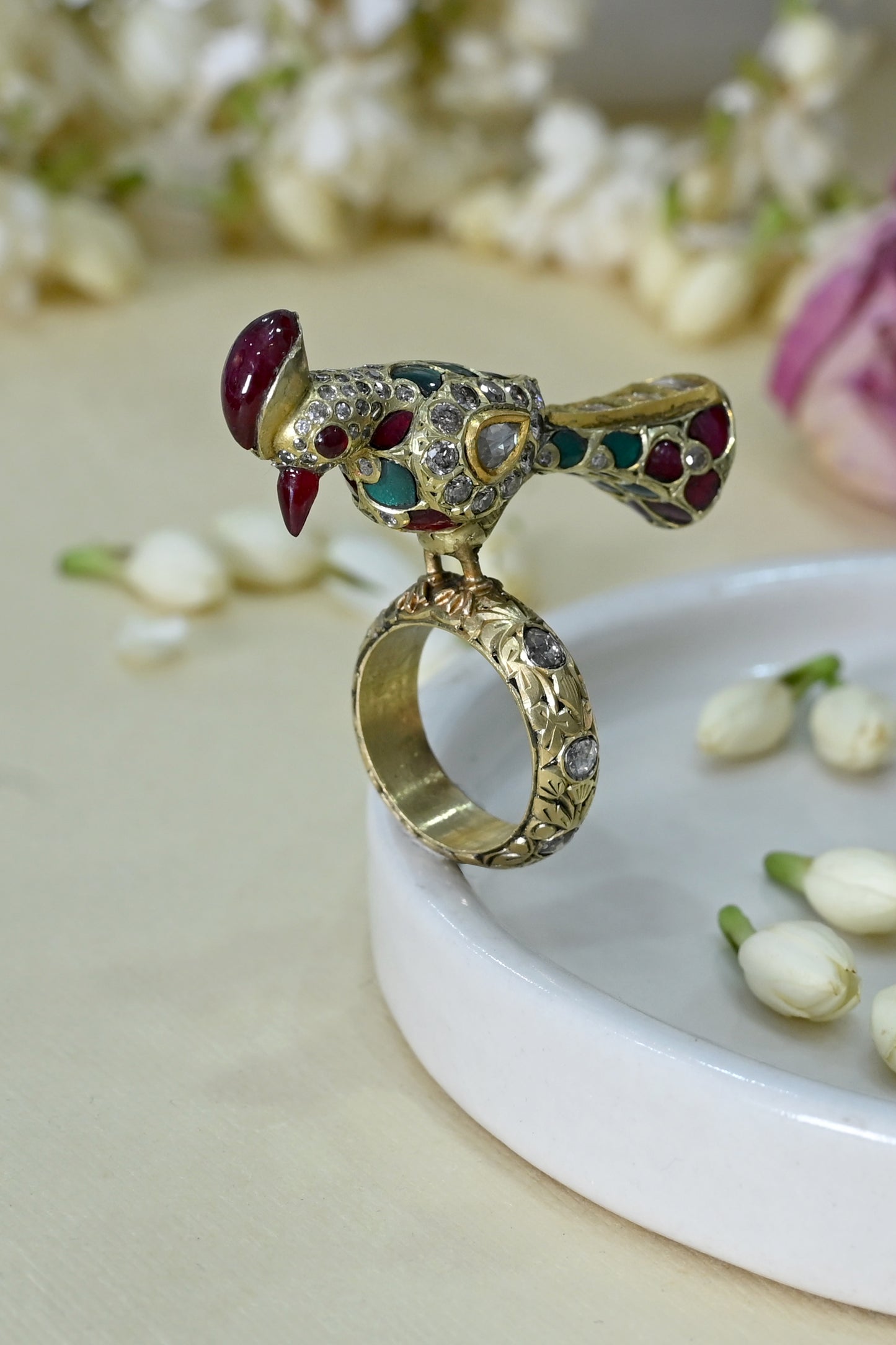 Traditional Jadau Diamond Parrot Ring in 18kt Gold