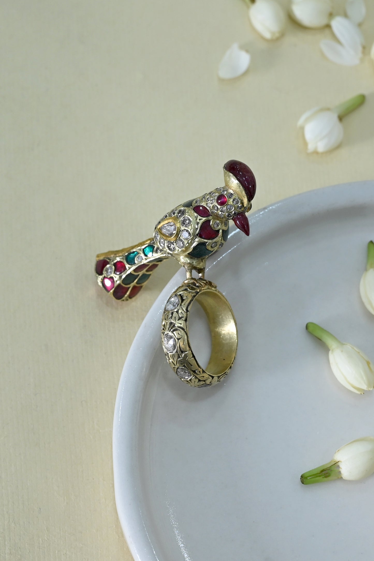Traditional Jadau Diamond Parrot Ring in 18kt Gold