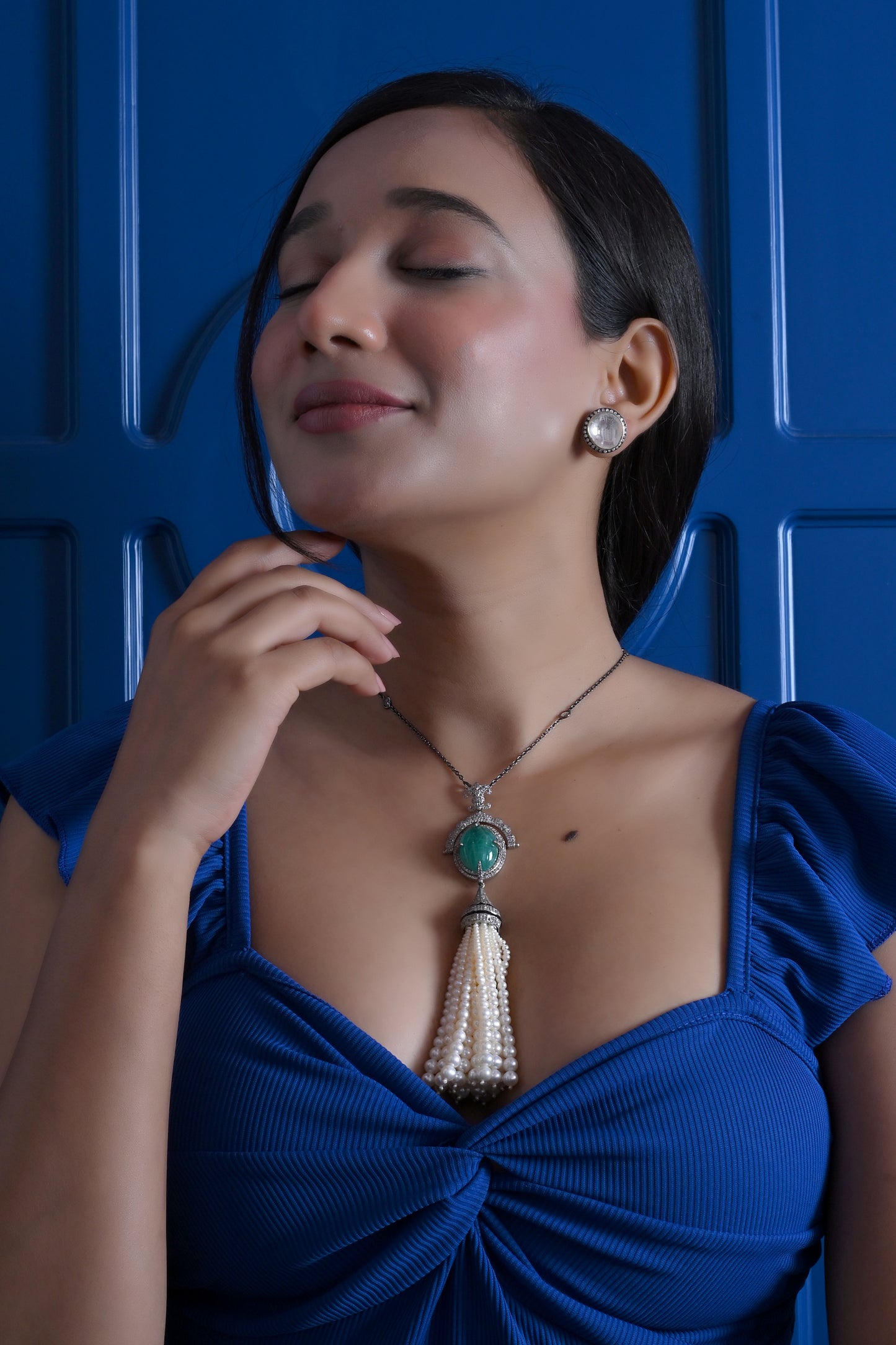 Emerald and Diamond Pendant Necklace with Pearl Tassel in Antique Finish