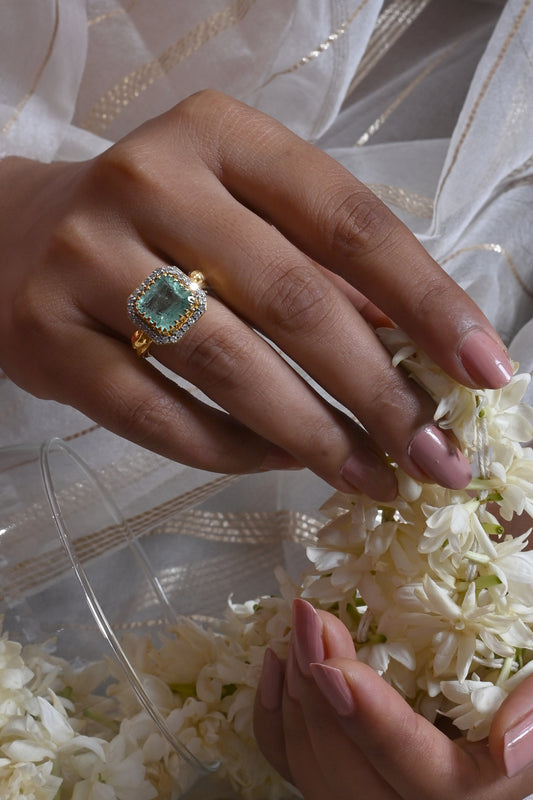 Colombian Emerald Diamond Ring